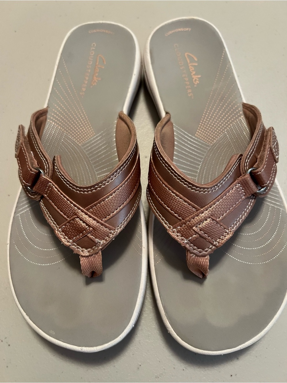 Clarks Cloudsteppers Flip Flops